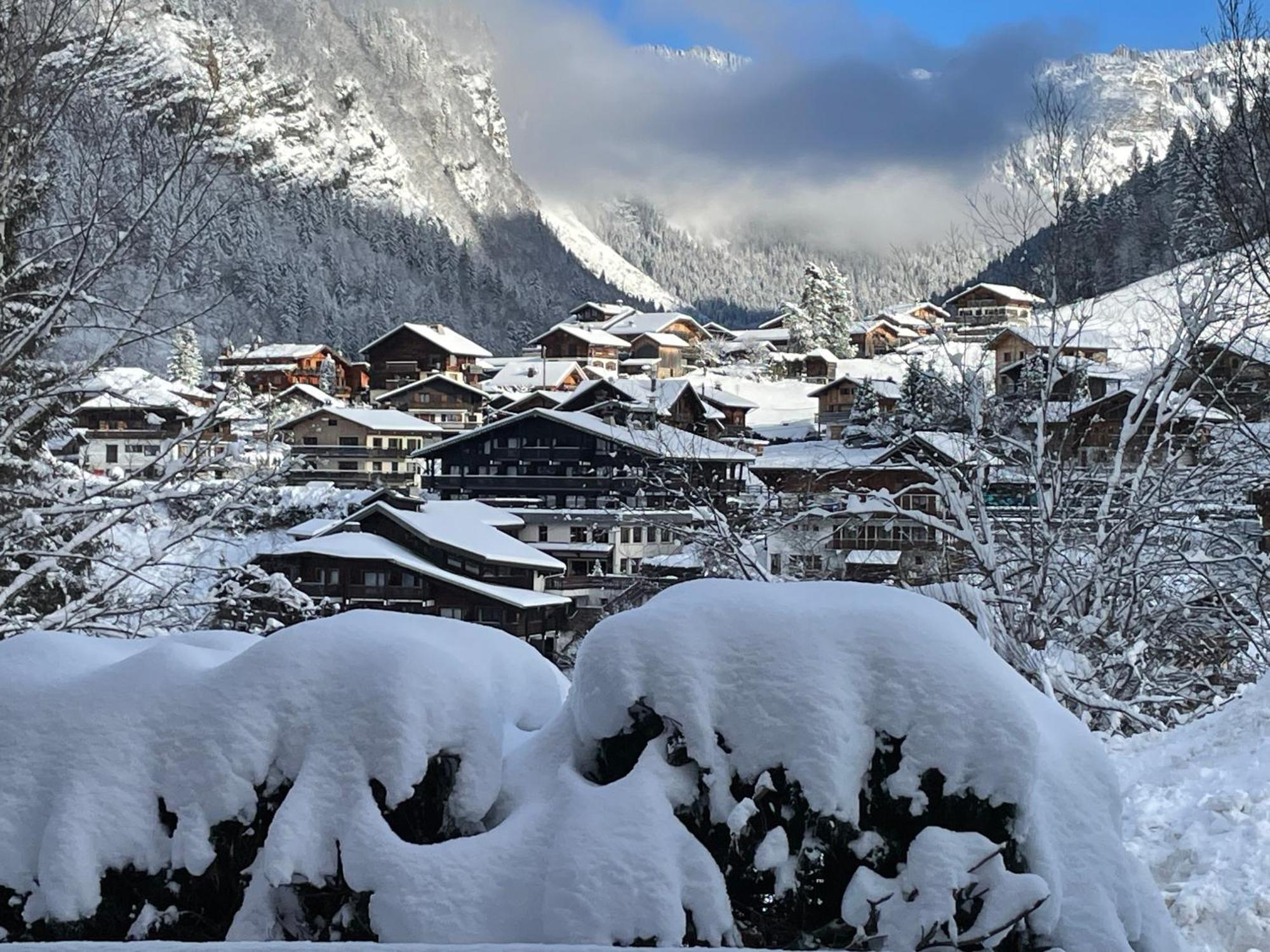 Chalet Yuki Morzine Exterior photo
